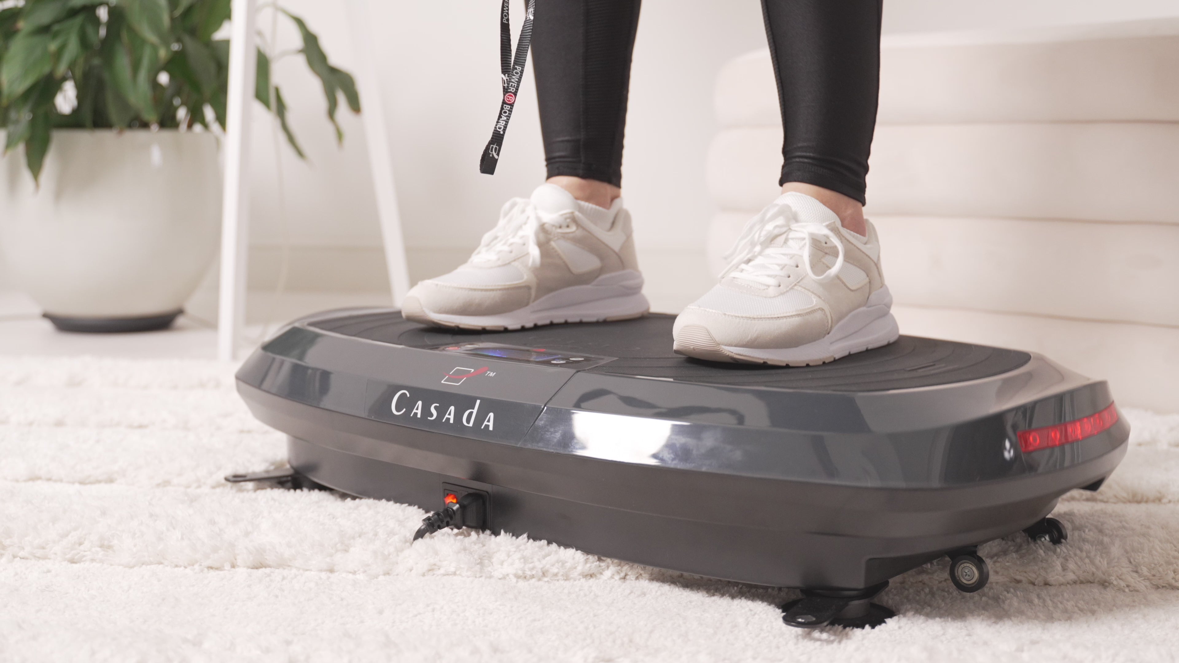 Załaduj wideo: Video prezentuje platformę wibracyjną PowerBoard 3.0